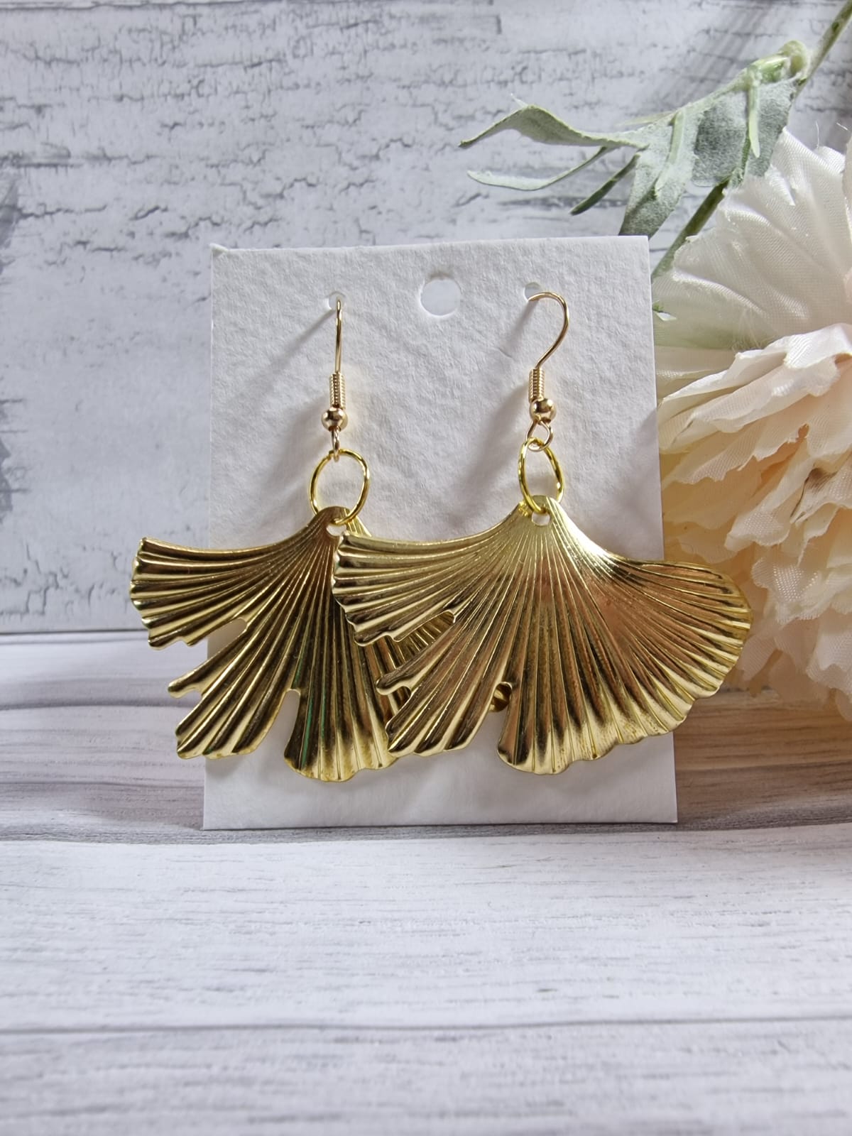 Grand Scallop Leaf Earring Pair